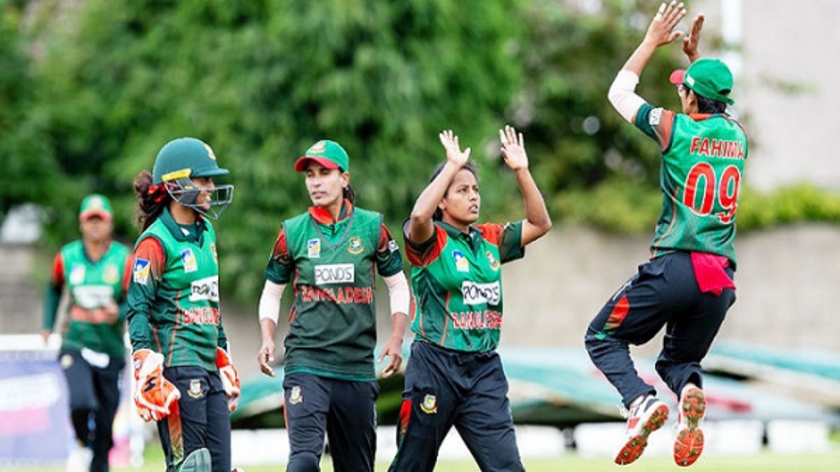 মালদ্বীপকে ৬ রানে অলআউট করলো নারী ক্রিকেট দল