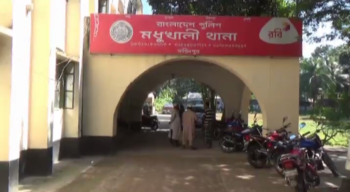 অটোরিক্সা চুরির অভিযোগে গণপিটুনিতে যুবকের মৃত্যু