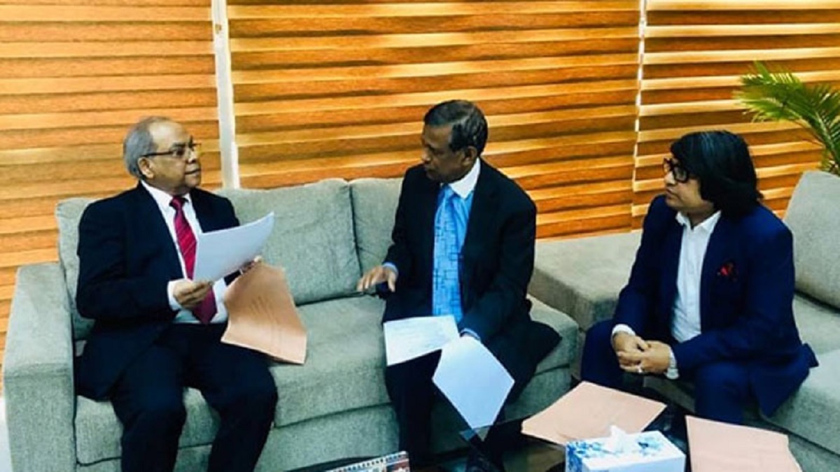 তাবিথের প্রার্থীতা বাতিল চান বিচারপতি মানিক