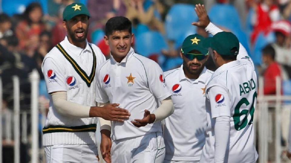 রাওয়ালপিন্ডিতে ইনিংস হারের মুখে বাংলাদেশ!