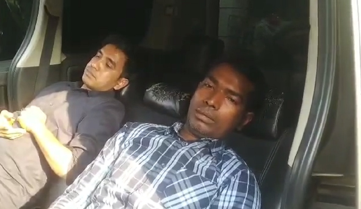 নিউজ টোয়েন্টিফোরের সংবাদকর্মীদের ওপর হামলা; ক্যামেরা ও গাড়ি ভাঙচুর