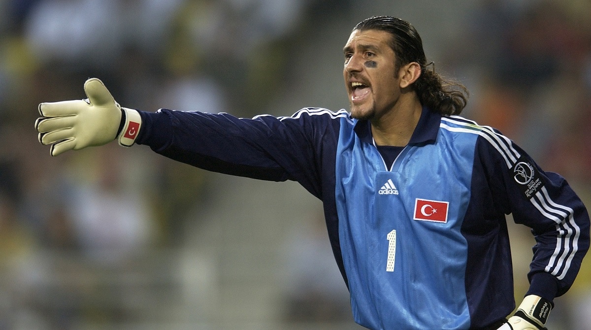 করোনায় আক্রান্ত তুরস্কের বিশ্বকাপ তারকা রুসতু