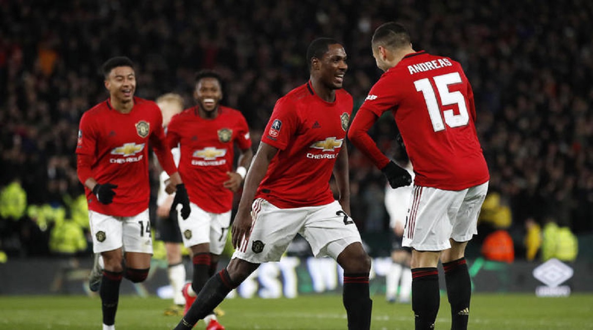 শেষ মুহূর্তে কপাল পুড়লো ম্যান ইউ’র