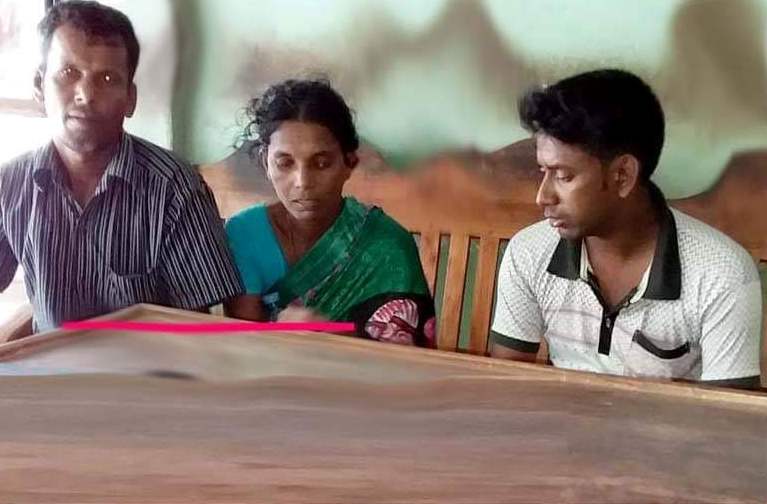 ভোমরায় চোরাইপথে পারাপার চলছেই: আতঙ্কে সীমান্তের গ্রামবাসী