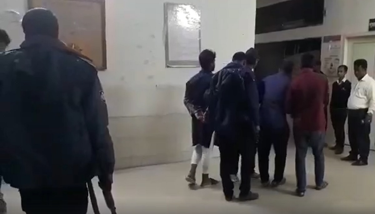 পটুয়াখালীতে গোপন বৈঠককালে শিবিরের ৫ কর্মী গ্রেফতার