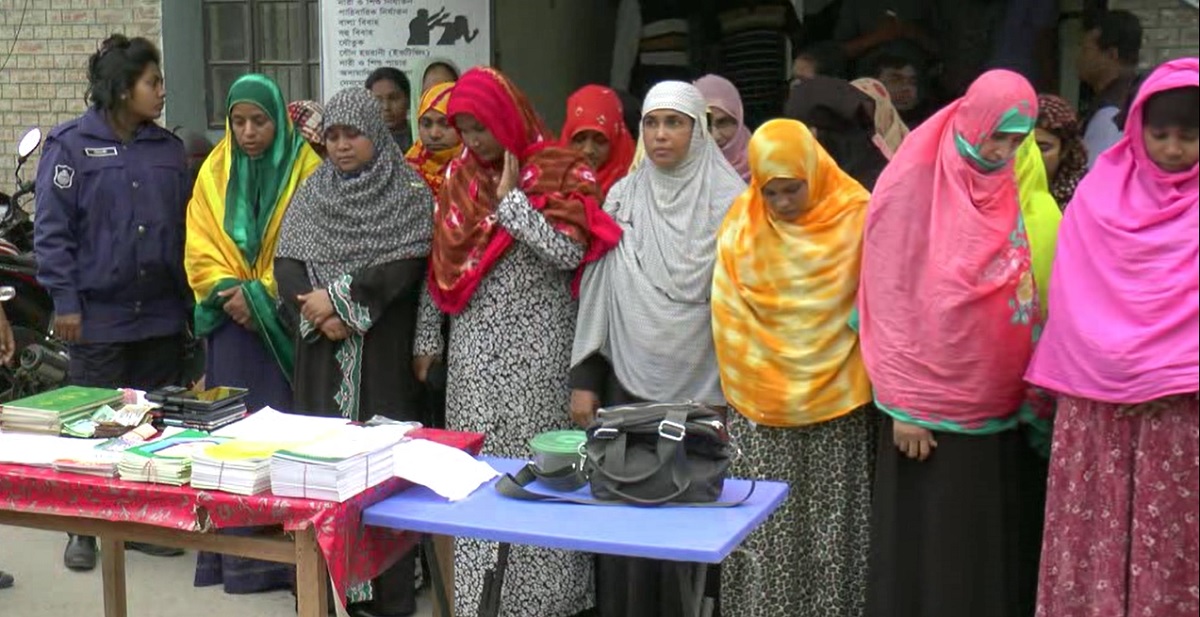 কুষ্টিয়ায় জামায়াতের রুকনসহ ২৬ নারী কর্মী আটক