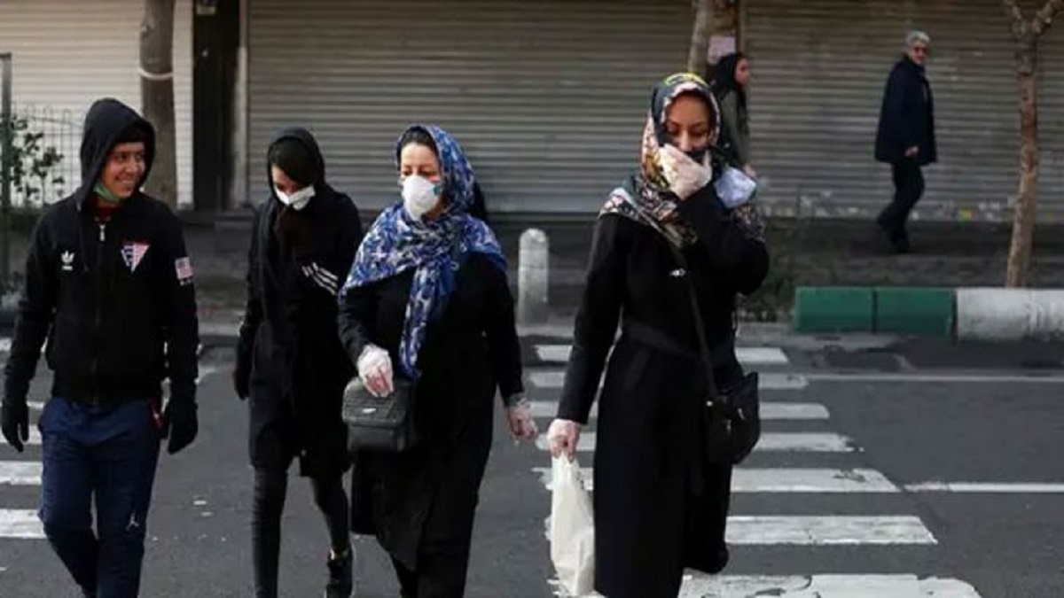 করোনা আতঙ্কে ইরানে ৫৪ হাজার বন্দীকে মুক্তি