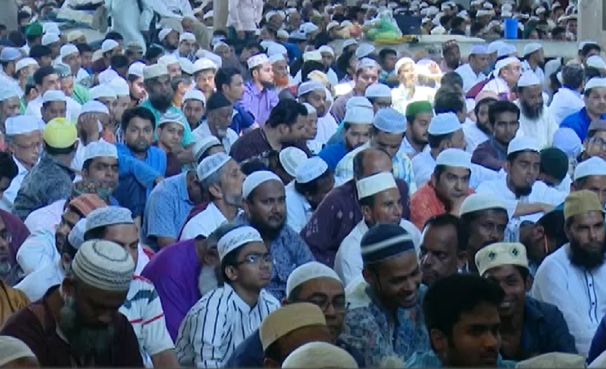 করোনাভাইরাস থেকে রক্ষা পেতে জুমার নামাজে বিশেষ মোনাজাত