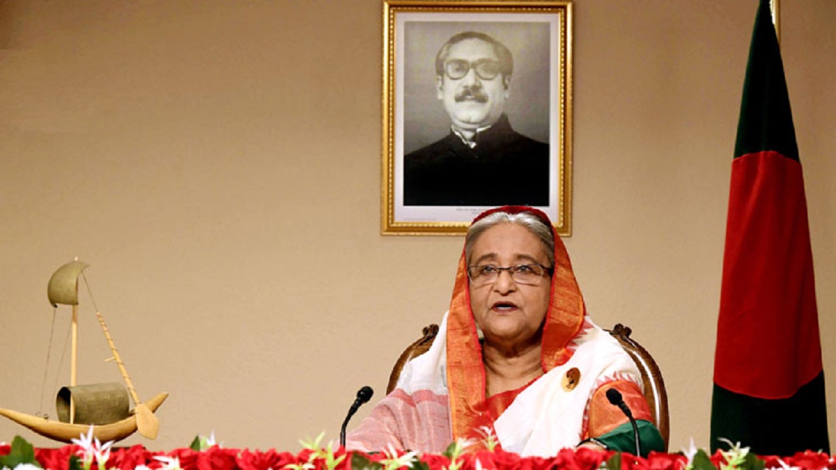 ঘরে নামাজ পড়ার পরামর্শ দিয়েছেন প্রধানমন্ত্রী প্রধানমন্ত্রী শেখ হাসিনা।