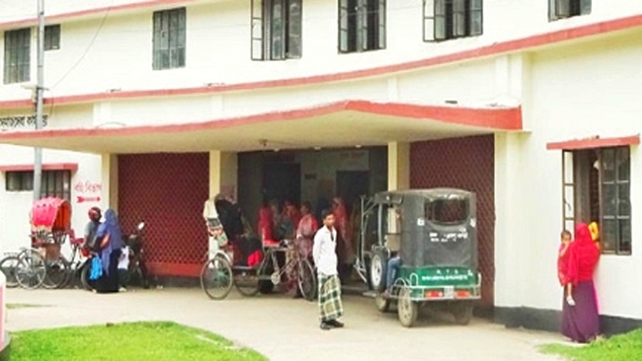 করোনা সন্দেহে আ’লীগ নেতাকে ঢাকায় পাঠালেন সিভিল সার্জন