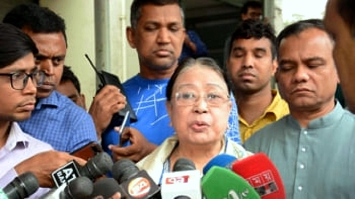 খালেদা জিয়াকে জীবিত বের করা নিয়ে শঙ্কা প্রকাশ করলেন সেলিমা