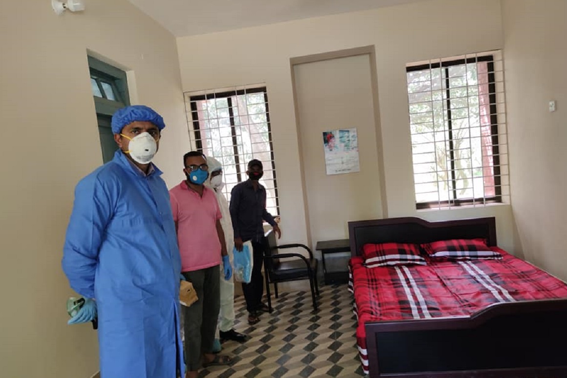 পাবনায় করোনা সন্দেহে তরুণ আইসোলেশনে