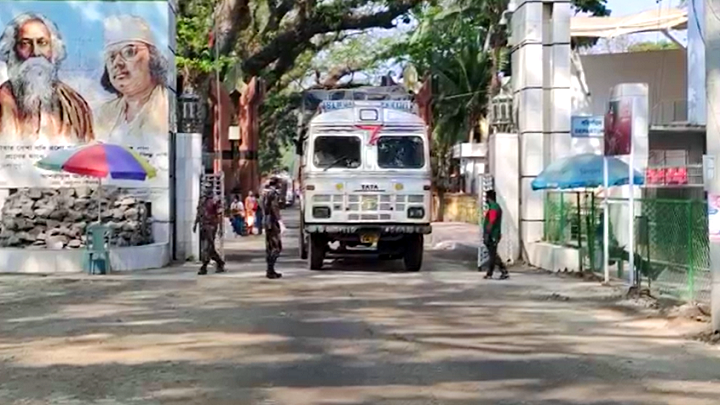 বেনাপোল দিয়ে আজ ৯১ টন পেঁয়াজ আমদানি