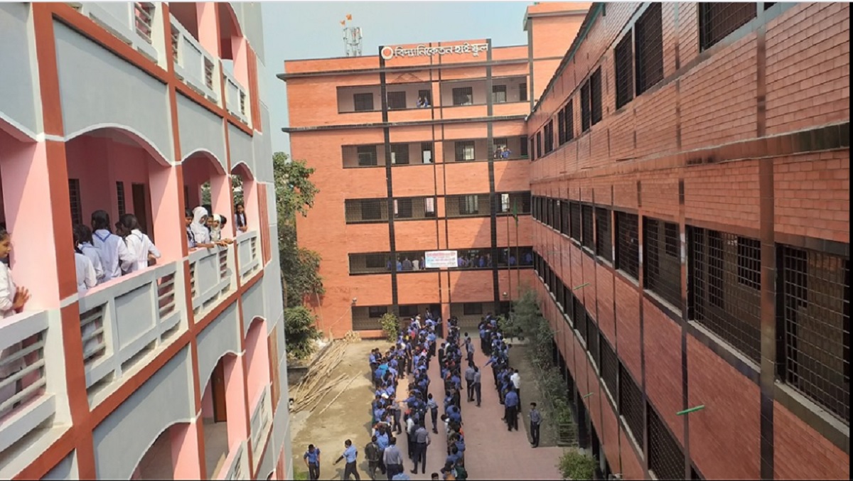 বিদ্যানিকেতন হাই স্কুলের শিক্ষার্থীদের মার্চ মাসের বেতন মওকুফ