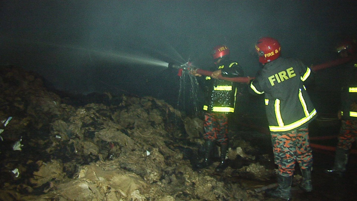 বগুড়ায় পাটকলে আগুন, পুড়েছে ৮ হাজার মণ পাট