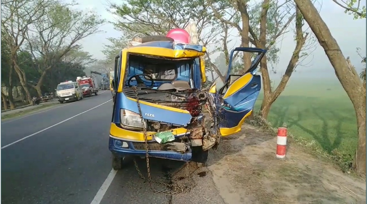 সিরাজগঞ্জে পিকআপ-নসিমন মুখোমুখি সংঘর্ষ ,নিহত ২