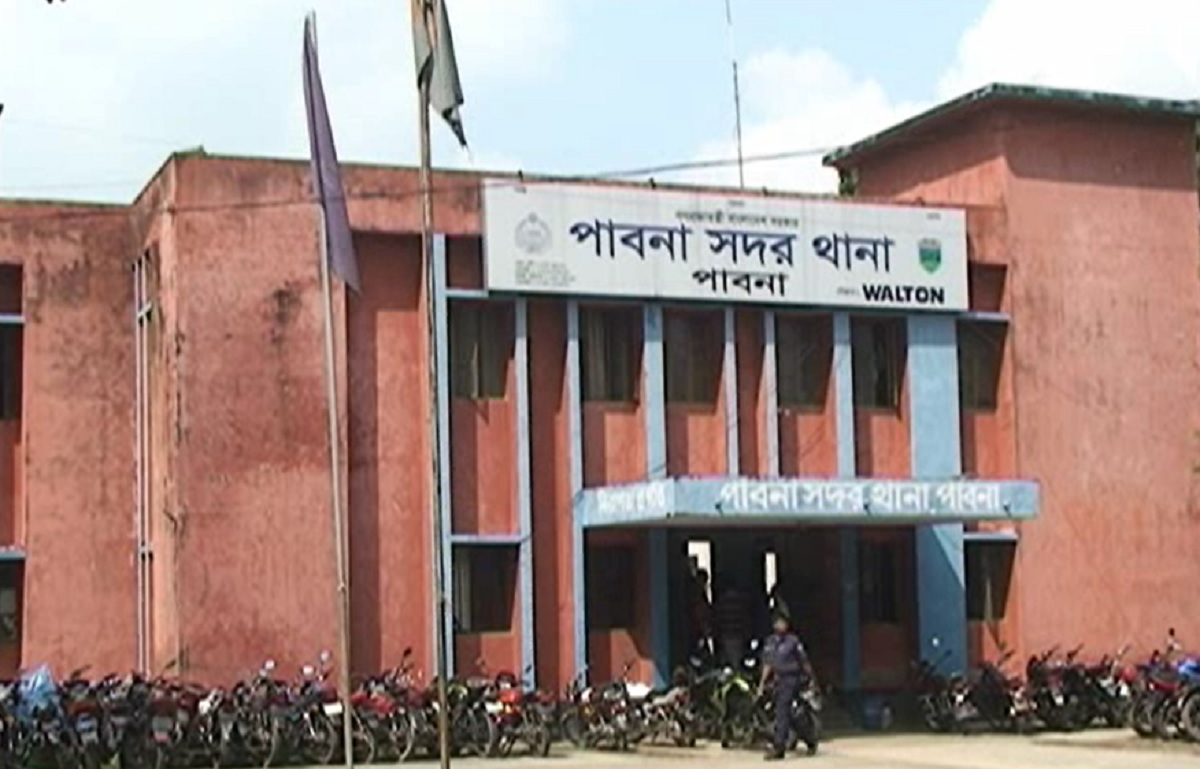 মাছ ধুতে গিয়ে পা পিছলে পুকুরে, দুই শিশুর মৃত্যু