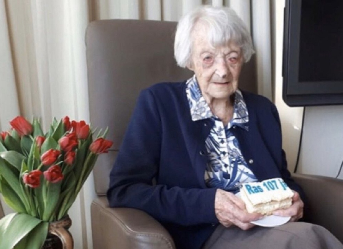 রেকড ভেঙে ১০৭ বছরের বৃদ্ধা হারিয়ে দিলেন করোনাভাইরাসকে