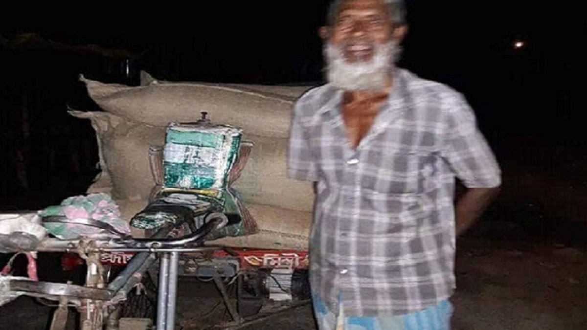 আট জেলায় ৩৭৬ বস্তা সরকারি চাল জব্দ