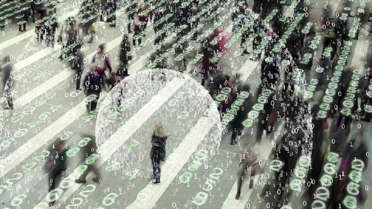 করোনা আক্রান্ত খুঁজতে ফোন ট্র্যাক!