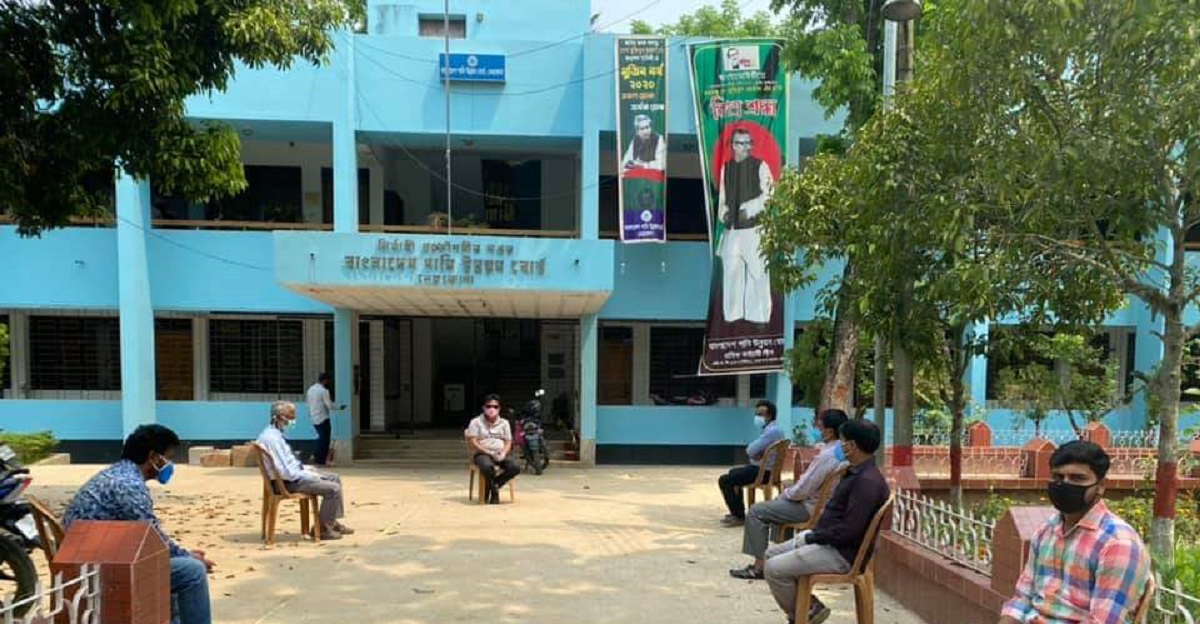 হাওরাঞ্চলে আকস্মিক বন্যার পূর্বাভাস: পাকা ধান দ্রুত কাটার পরামর্শ