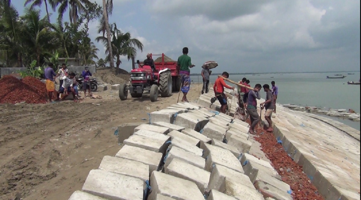 পদ্মার তীর রক্ষা কাজ ফের শুরু