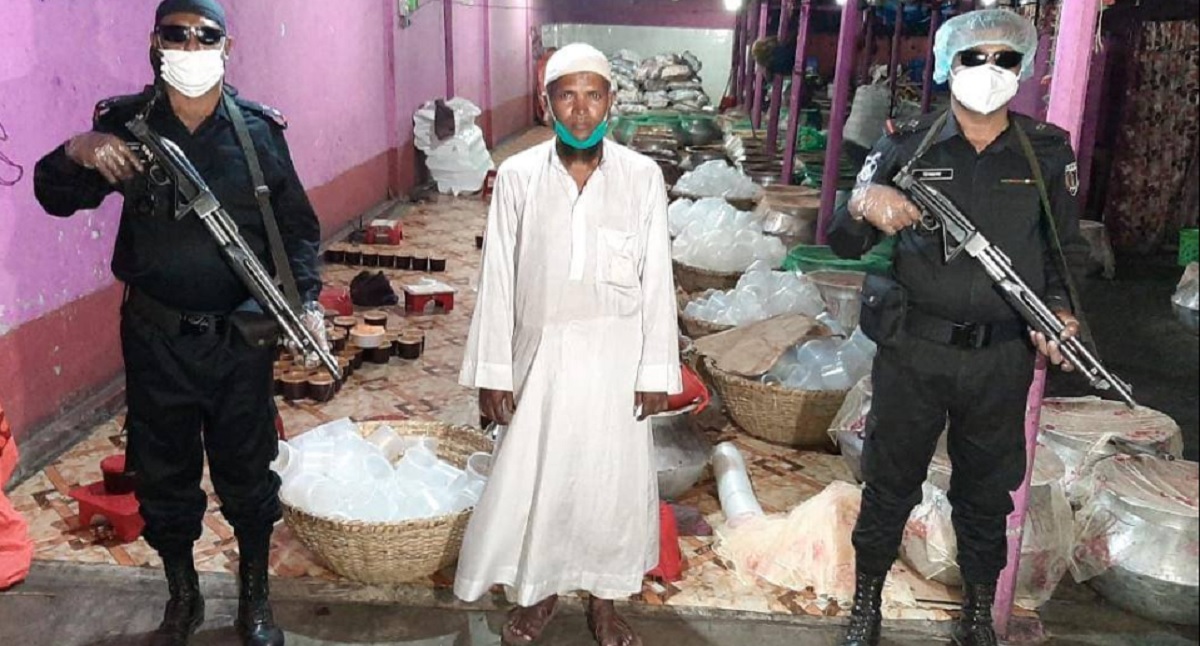 নাটোরে গুড় ব্যবসায়ীকে এক লাখ টাকা জরিমানা