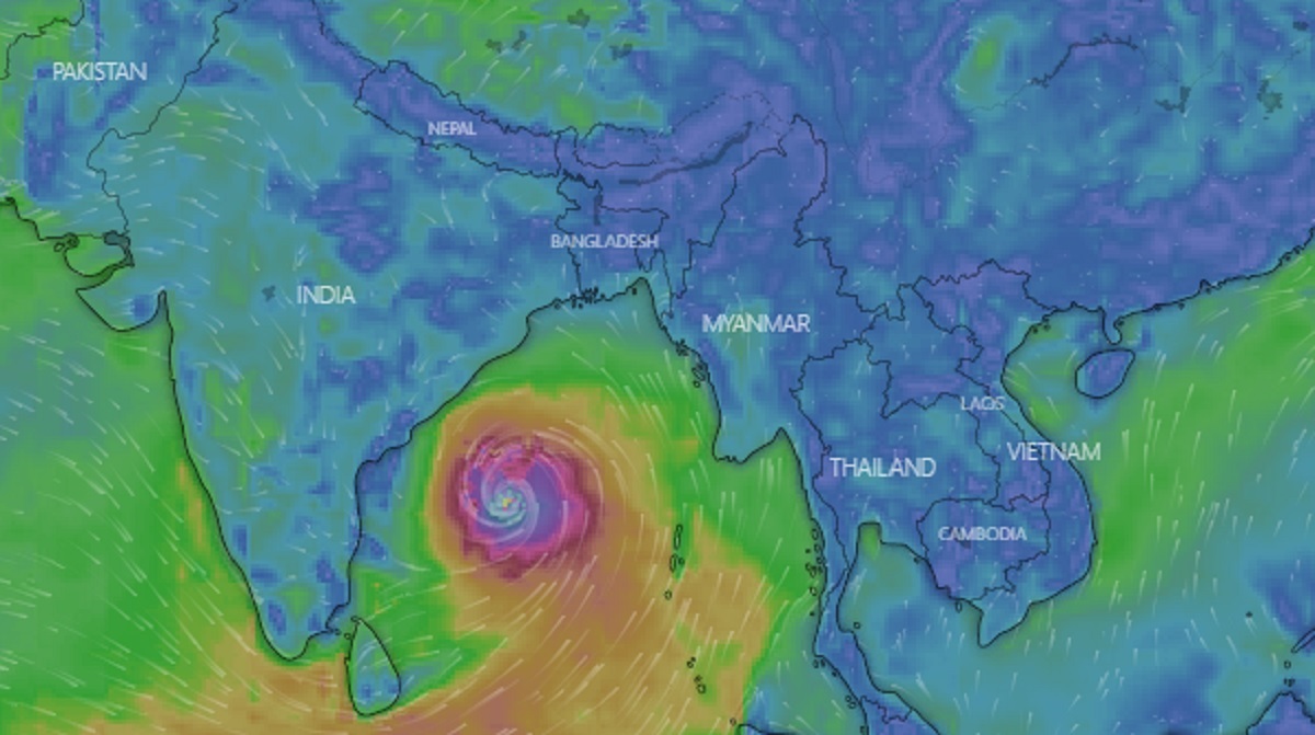 শক্তিশালী হচ্ছে ‘আম্পান’: মোংলা-পায়রায় ৭, চট্টগ্রাম-কক্সবাজারে ৬ নম্বর বিপদ সংকেত শক্তিশালী হচ্ছে 'আম্পান': মোংলা-পায়রায় ৭, চট্টগ্রাম-কক্সবাজারে ৬ নম্বর বিপদ সংকেত