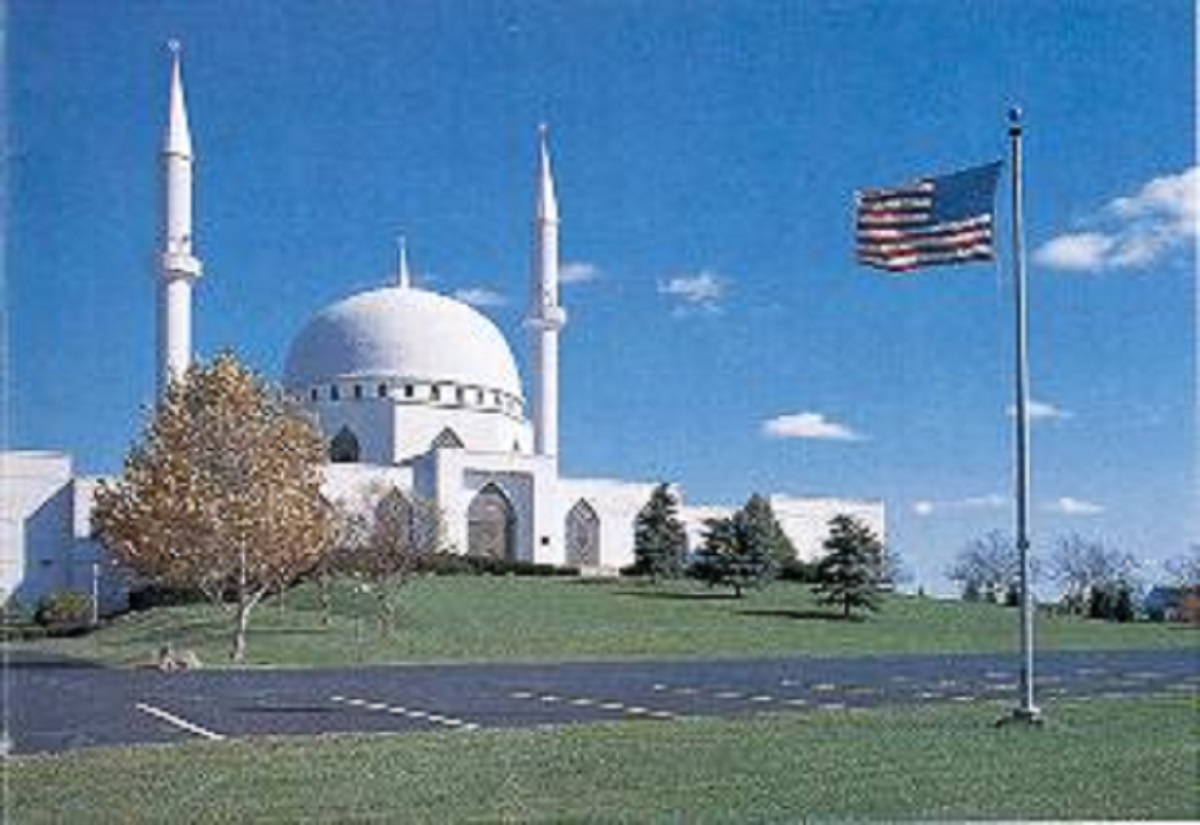 মসজিদ খুলে দেয়ার নির্দেশ ট্রাম্পের