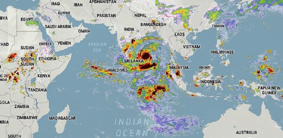 বুধবার বা বৃহস্পতিবার বাংলাদেশ অতিক্রম করবে ঘূর্ণিঝড় ‘আম্পান’
