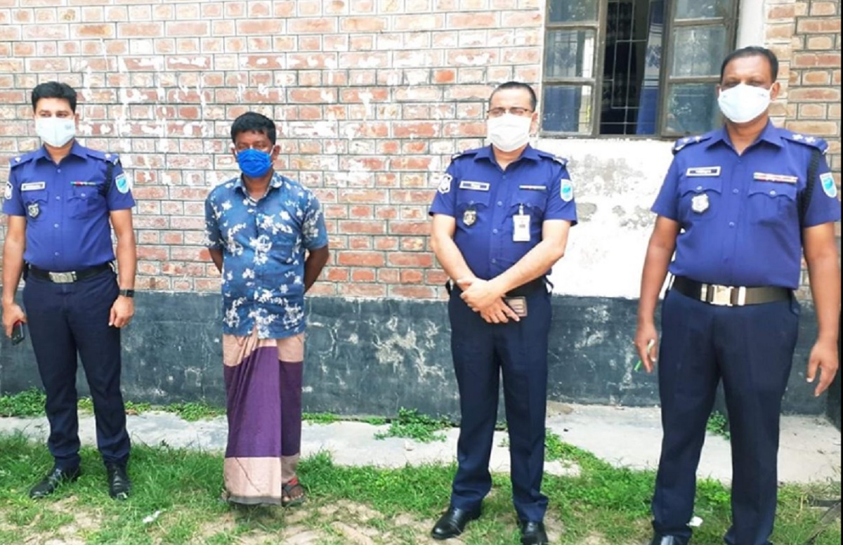 লিবিয়ায় মানবপাচার চক্রের অন্যতম সদস্য গ্রেফতার