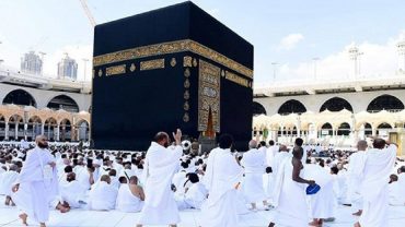 করোনার ঝুঁকি এড়াতে হজযাত্রা বাতিল করলো মালয়েশিয়া