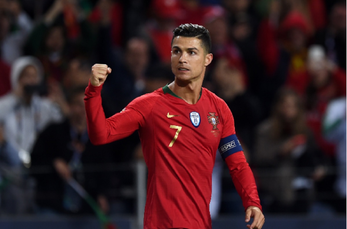 প্রথম ফুটবলার হিসেবে বিলিওনিয়ার হলেন রোনালদো