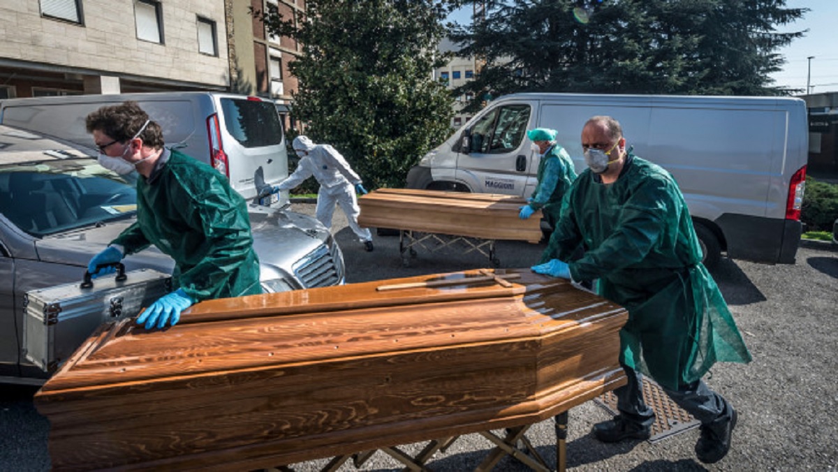 বিশ্বে আরও ৭ হাজার প্রাণহানি, শনাক্ত প্রায় ৩ লাখ বিশ্বে একদিনে করোনা সংক্রমণের রেকর্ড এক লাখ ৯৩ হাজারের বেশি