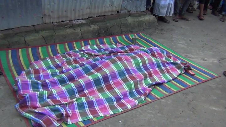 সকালে বাড়ি থেকে বের হয়ে ফিরে আসেনি, লাশ মিললো বিলে