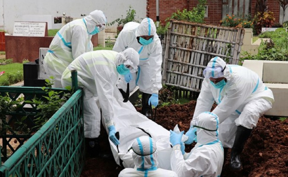 করোনায় মৃত ৪১ জন সম্পর্কে যা জানানো হয়েছে