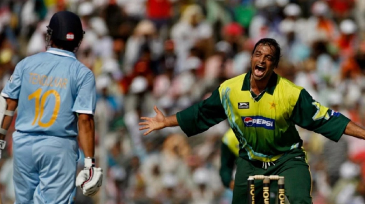 শোয়েবের মুখোমুখি হতে শচীনের পা কাঁপত: আফ্রিদি