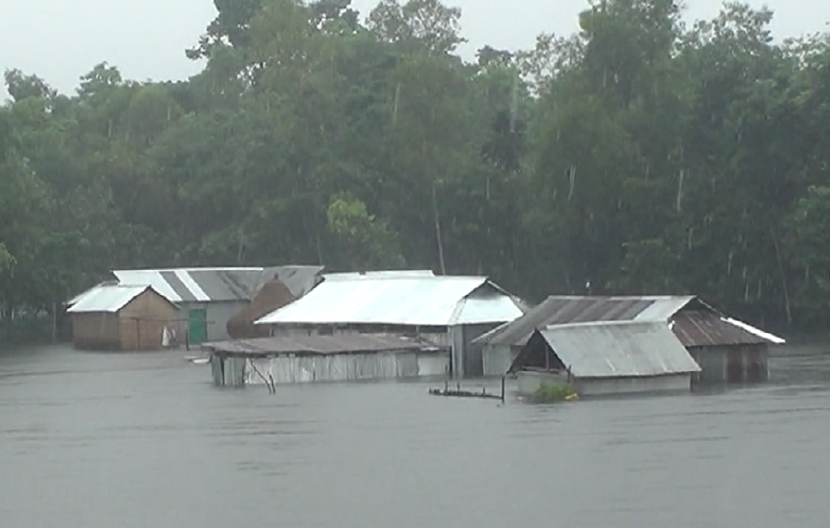 কুড়িগ্রাম বন্যা কেড়ে নিলো ২ শিশুর প্রাণ, এপর্যন্ত মৃত ১৬ শিশু