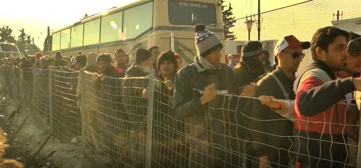 আবারও ট্রাক থেকে ১৪৪ বাংলাদেশি অভিবাসন প্রত্যাশী উদ্ধার