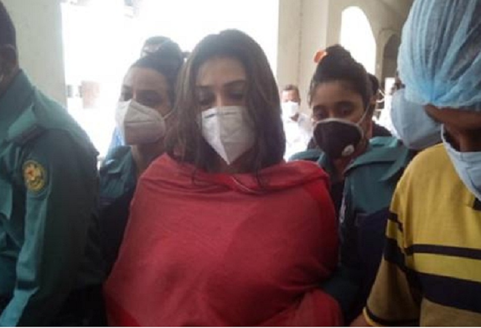 ‘ফেসভ্যালু’ ব্যবহার করেছেন সাবরিনা: ডিবি পুলিশ