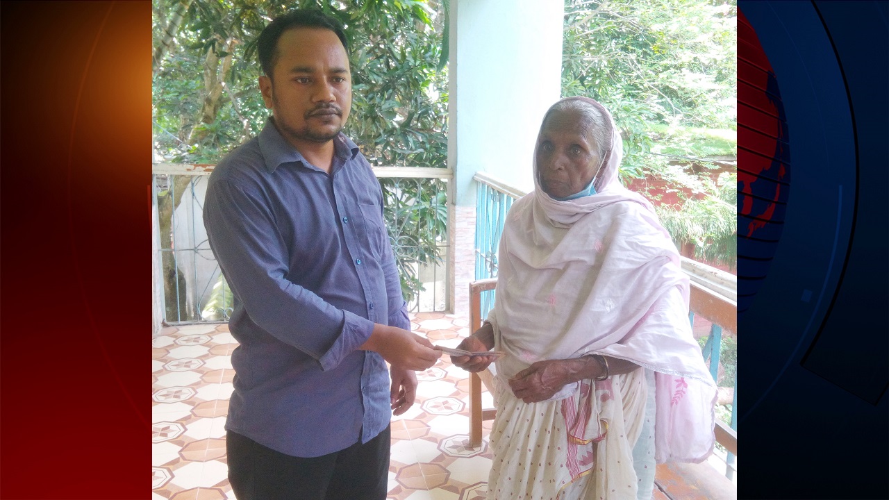 বোয়ালমারীতে বৃদ্ধার বয়স্কভাতার টাকা ছিনতাই