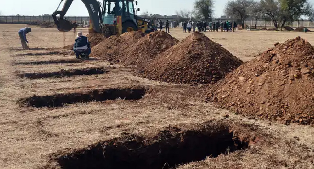 করোনা: আগাম ১৫ লাখ কবর খুঁড়ে রাখছে দক্ষিণ আফ্রিকা