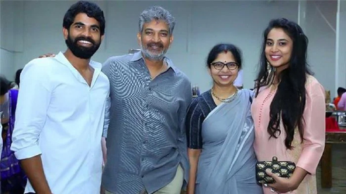 বাহুবলীর পরিচালক সপরিবারে করোনায় আক্রান্ত