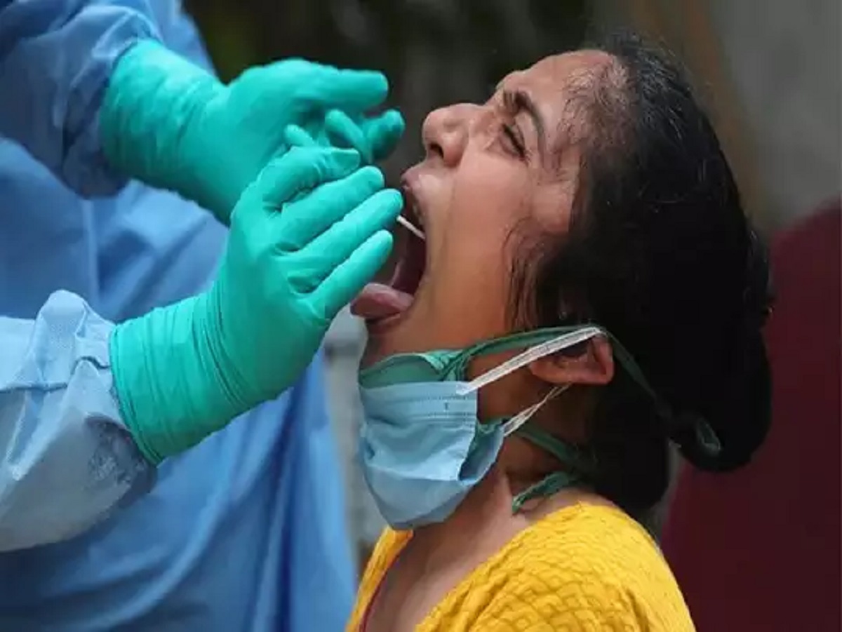 দৈনিক সংক্রমণের তালিকায় শীর্ষে ভারত ভারত করোনা শনাক্তের তালিকায় ৩ নম্বরে