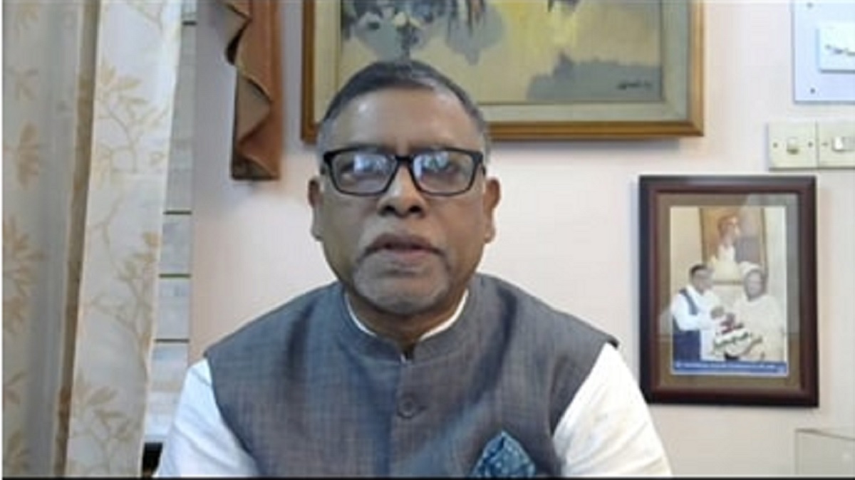 মহামারি যতই বৃহৎ আকারে থাকুক মানুষের স্বাস্থ্যসেবায় ঘাটতি রাখা যাবে না: স্বাস্থ্যমন্ত্রী