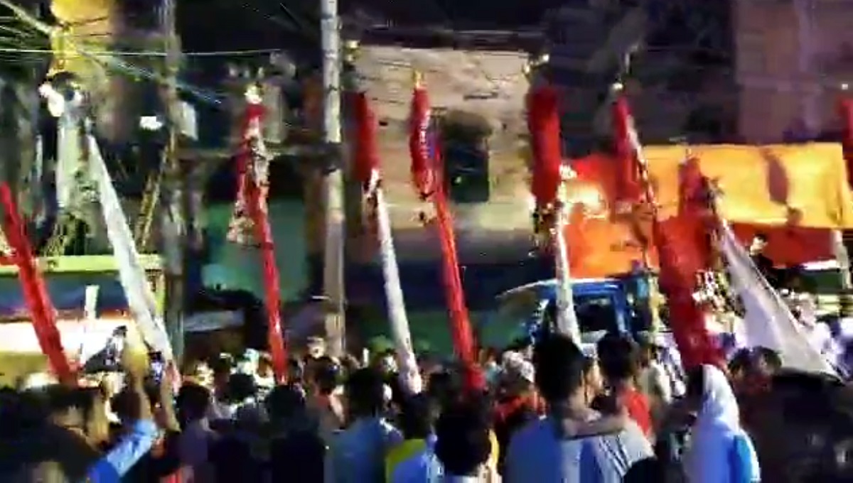 হোসেনী দালান ইমামবাড়া চত্বরেই তাজিয়া মিছিল