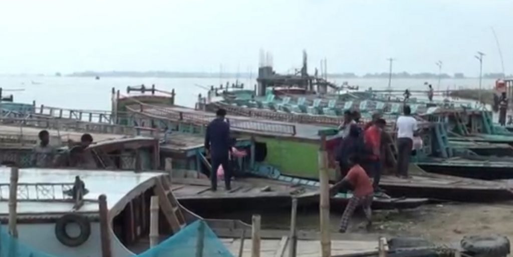 মদনে ট্রলার ডুবির ঘটনায় চার সদস্যের তদন্ত কমিটি গঠন