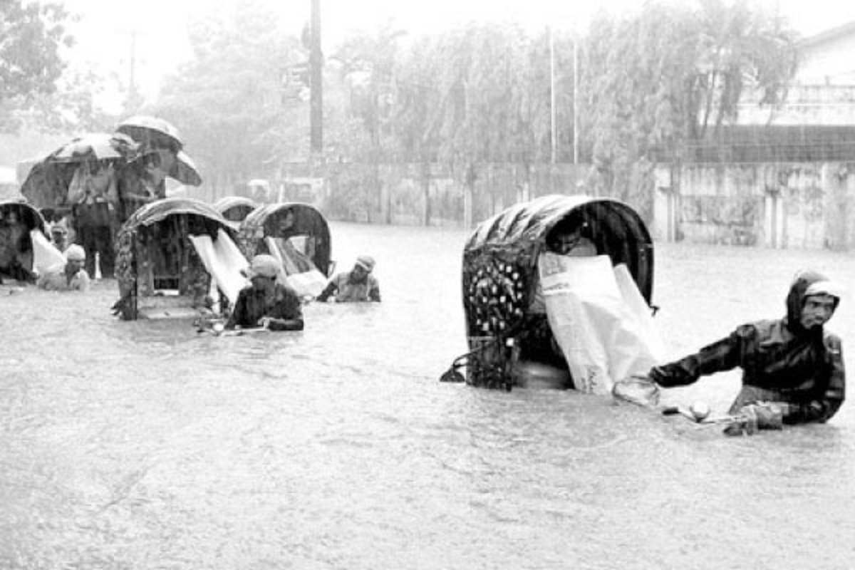 চট্টগ্রামে জোয়ারের পানিতে ডুবেছে নগরীর নিচু এলাকা
