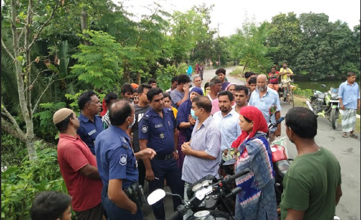 মায়ের ওপর অভিমান করে স্কুলছাত্রীর আত্মহত্যা