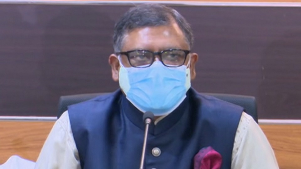 চিকিৎসক ও স্বাস্থ্যকর্মীদের আর হোটেলে রাখা সম্ভব নয়: স্বাস্থ্যমন্ত্রী